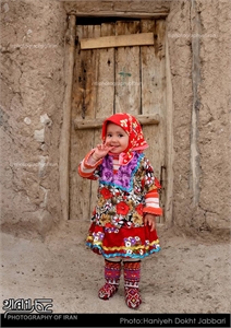 کودک روستای دوگیجان